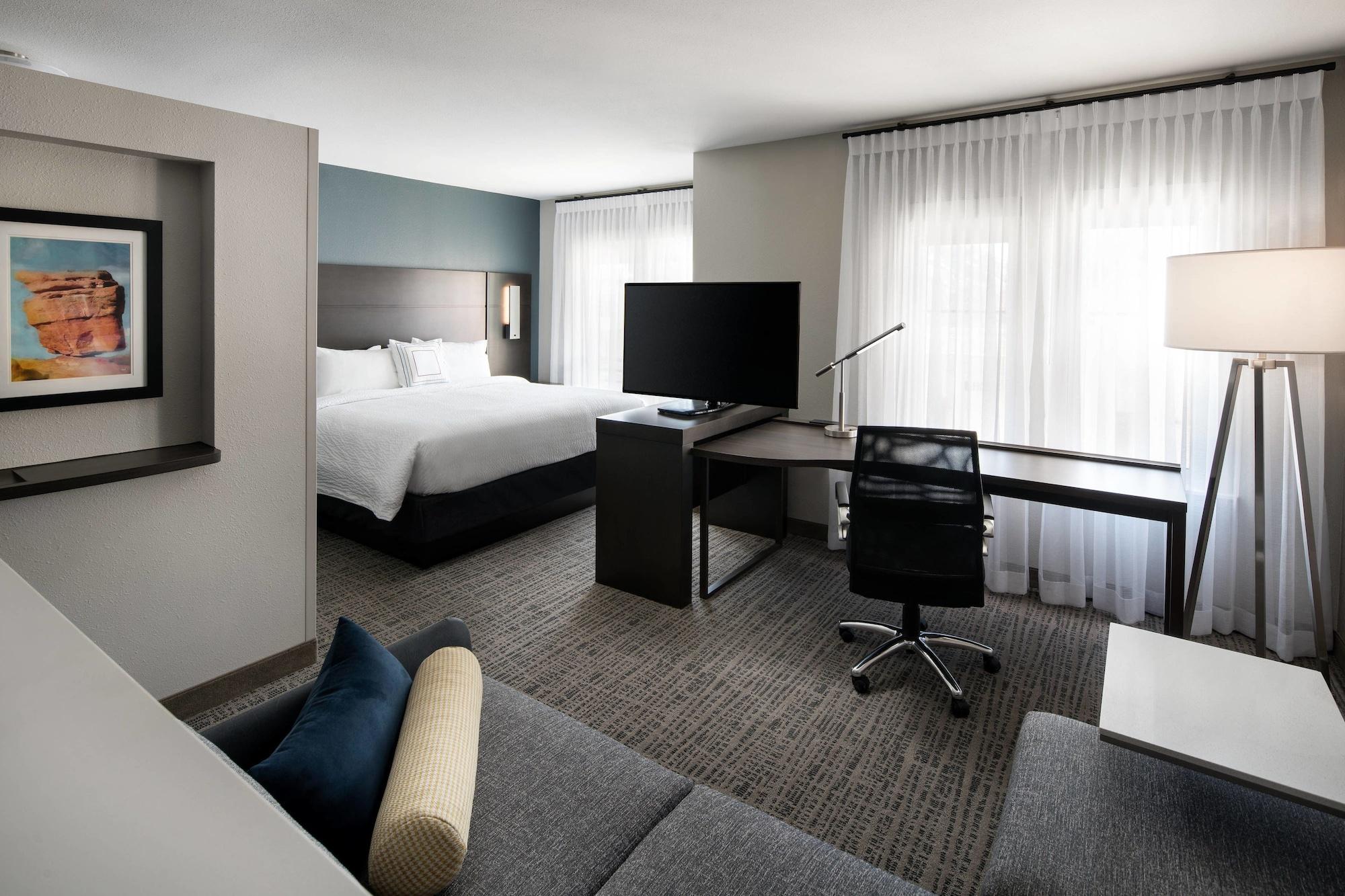 By Marriott Atlanta 3* McDonough